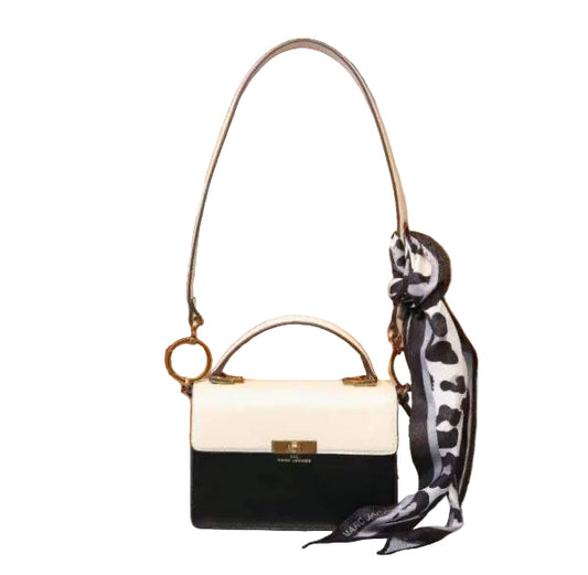 MARC JACOBS